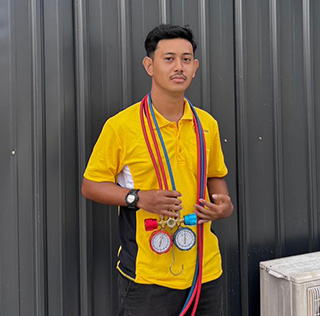 aircondservicemk.com-gambar-pasukan-team-leader-faiz-img
